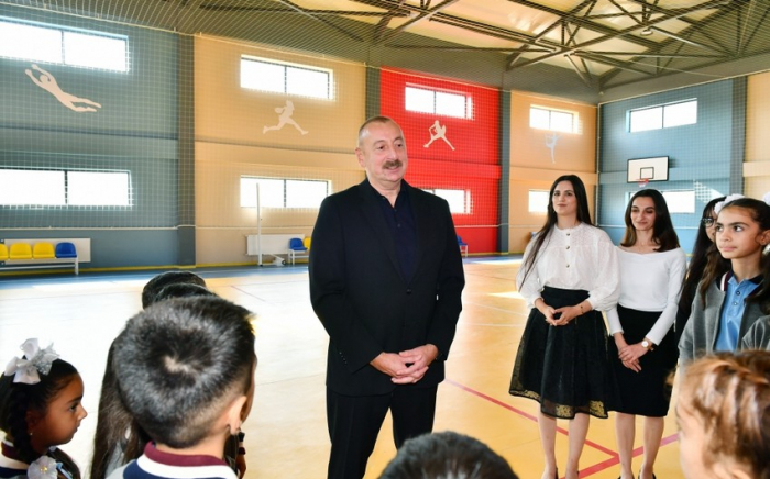 Ali Baş Komandan: "Biz qan tökərək bu torpaqlara qayıtmışıq"
Ali Baş Komandan: "Biz qan tökərək bu torpaqlara qayıtmışıq"