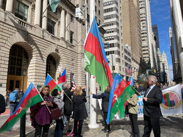 Azerbaijani state flag raised in New York on occasion of Day of Restoration of Independence