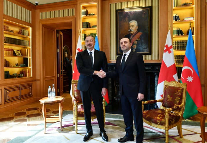   Comienza la reunión privada entre el presidente Ilham Aliyev y el primer ministro de Georgia Irakli Garibashvili  