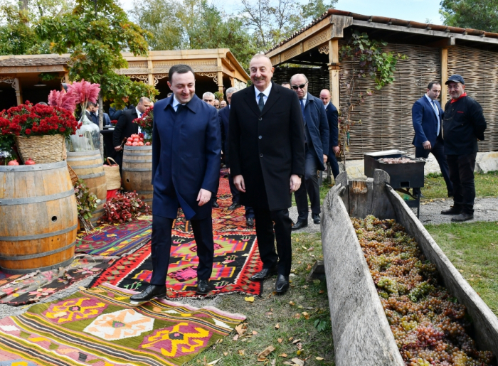   Aserbaidschanischer Präsident und georgischer Premierminister nehmen an einem Kulturprogramm im Schloss Mukhrani in der Gemeinde Mzcheta teil  