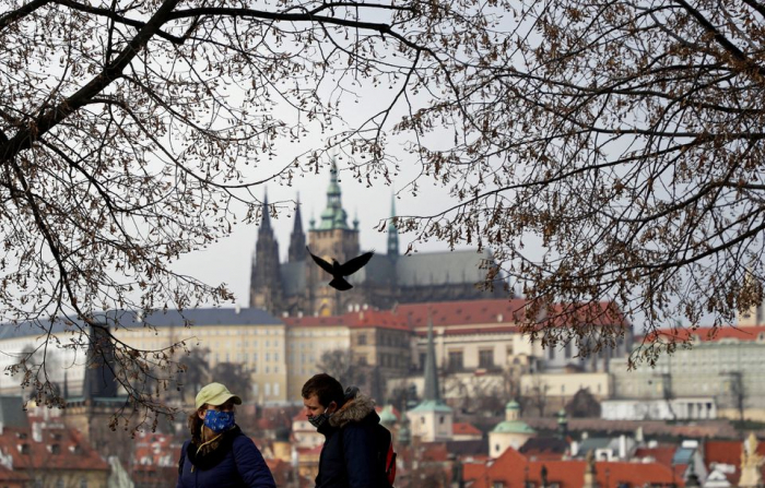 Czech parliament locks in 2023 deficit at $12 bln as war, energy crisis bite