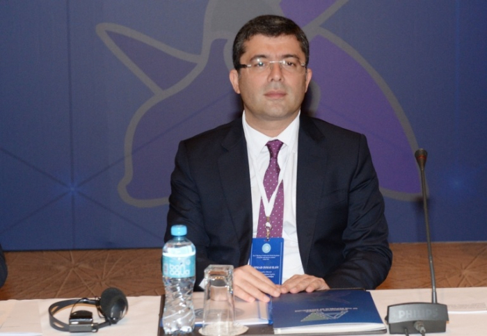 Əhməd İsmayılov: "Azərbaycan mediası yeni islahatlar mərhələsinə qədəm qoyub" Əhməd İsmayılov: "Azərbaycan mediası yeni islahatlar mərhələsinə qədəm qoyub"