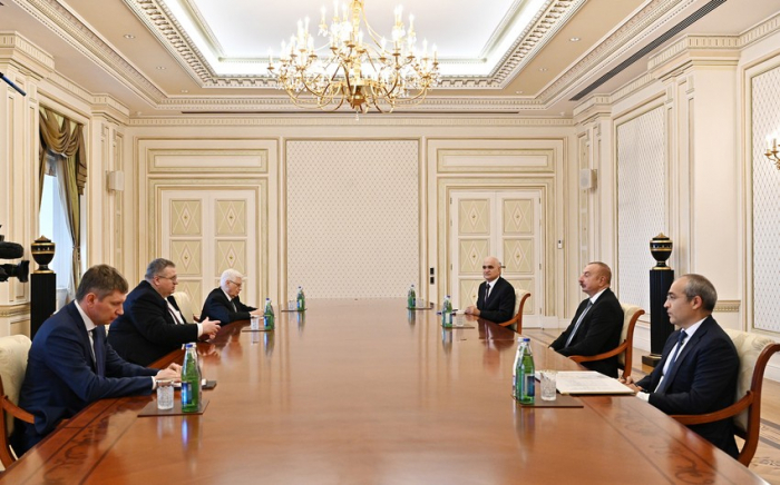   Presidente Ilham Aliyev recibe al viceprimer ministro de Rusia  