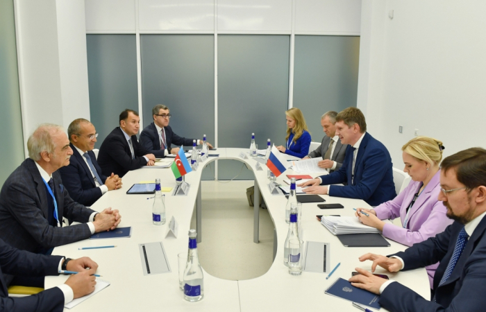 Azerbaijan, Russia discuss promotion of partnership on economic zones 