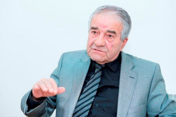 "Milyardlıq saat taxan məmurdan yazın, Çingizdən yox" - Seyran Səxavət "Milyardlıq saat taxan məmurdan yazın, Çingizdən yox" - Seyran Səxavət