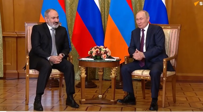   Rencontre entre Poutine et Pashinyan à Sotchi  