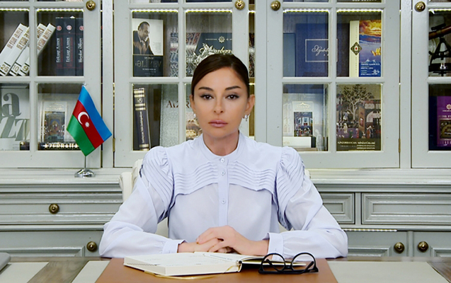  Mehriban Aliyeva comparte una publicación sobre el Día de la República de Türkiye 