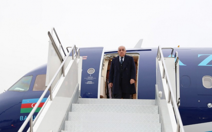   El primer ministro de Azerbaiyán viaja a Kazajistán  