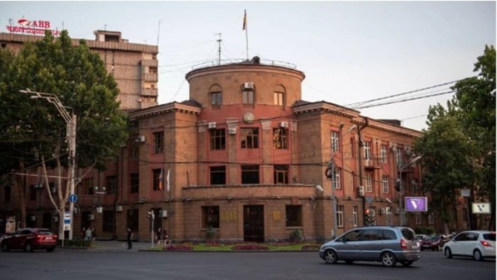    Ermənistanda bələdiyyə işçisi rüşvətə görə saxlanıldı    
