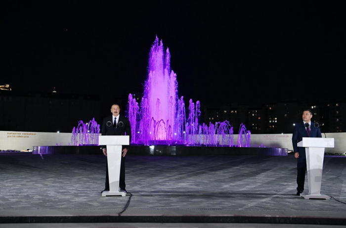 İlham Əliyev: “Qırğızıstanın və Azərbaycanın bir çox şəhərləri qardaşlaşacaq”
İlham Əliyev: “Qırğızıstanın və Azərbaycanın bir çox şəhərləri qardaşlaşacaq”