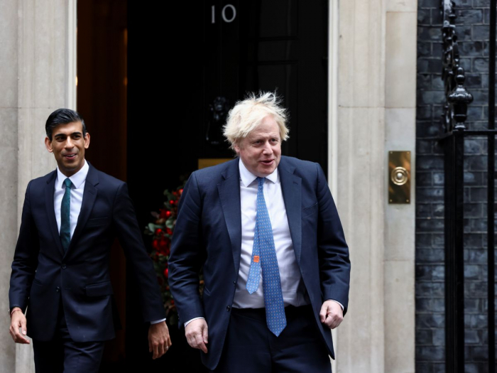 Royaume-Uni: Boris Johnson et Rishi Sunak favoris pour succéder à Liz Truss