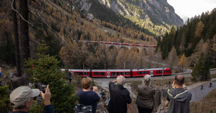 La Suisse bat le record du plus long train du monde