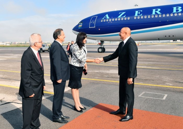  Ilham Aliyev termine sa visite officielle en Bulgarie  