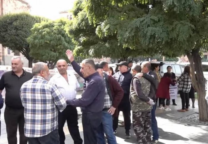    Xankəndidə aksiya:    6 min erməninin yarısı xaricə köçüb      