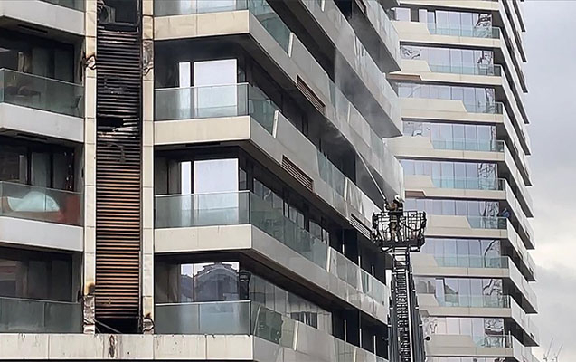  İstanbulda hündürmərtəbəli binada yenidən yanğın olub 