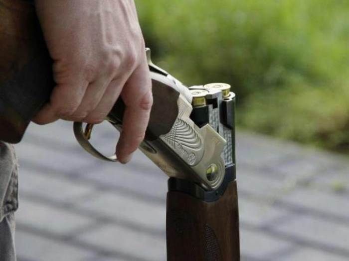    Bakıda 67 yaşlı kişi arvadını və oğlunu güllələdi   