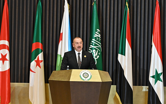     Präsident Aliyev:   Das von Frankreich an der algerischen Bevölkerung begangene Massaker ist ein Ereignis, das die Welt niemals vergessen darf  