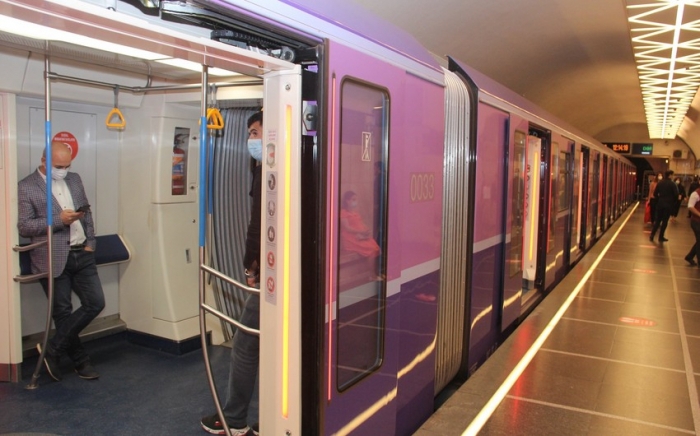 Bakı metrosunda 7 vaqonlu qatarlar xəttə buraxılıb
Bakı metrosunda 7 vaqonlu qatarlar xəttə buraxılıb