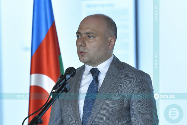 Nazir Anar Kərimovun 16 il öncə rəhmətə gedən bəstəkara salam göndərməsi təkzib olundu
Nazir Anar Kərimovun 16 il öncə rəhmətə gedən bəstəkara salam göndərməsi təkzib olundu