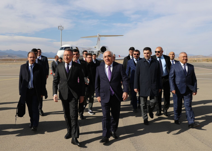 Azerbaijani PM, Turkish VP visit Shusha 