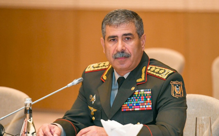   Zakir Hasanov felicitó al personal del Ejército de Azerbaiyán  