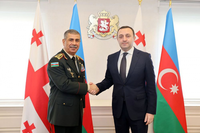   Azerbaijani defense minister meets with Georgian prime minister  