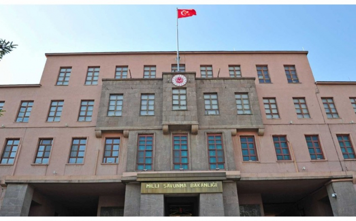  Türkisches Verteidigungsministerium gratuliert dem aserbaidschanischen Volk zum Nationalen Wiedergeburtstag