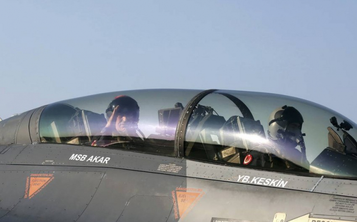Türkiyə F-16 qırıcılarının istismar müddətini uzadıb  
