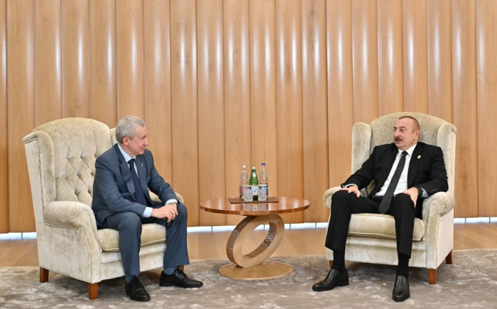 President Ilham Aliyev receives representative of Supreme Council of United Russia Party