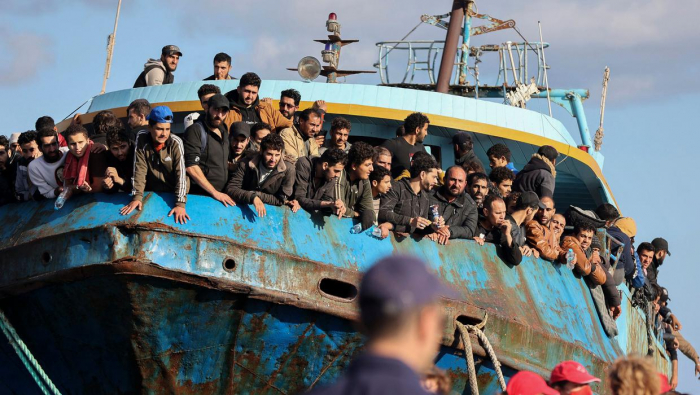   Five hundred people crammed in fishing boat rescued in Mediterranean -   NO COMMENT    