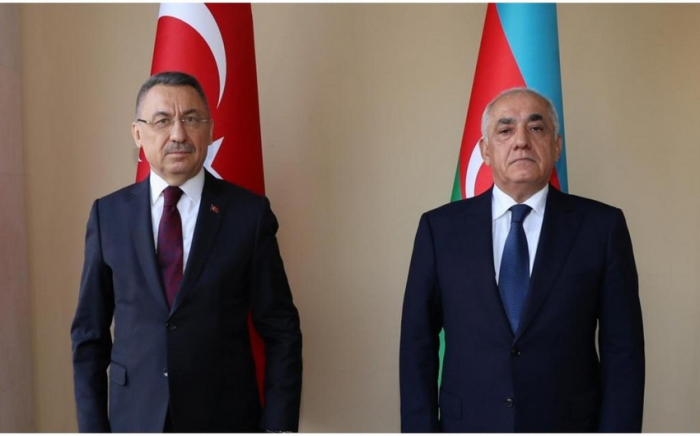 "Azerbaiyán apoya a Türkiye en este momento difícil"