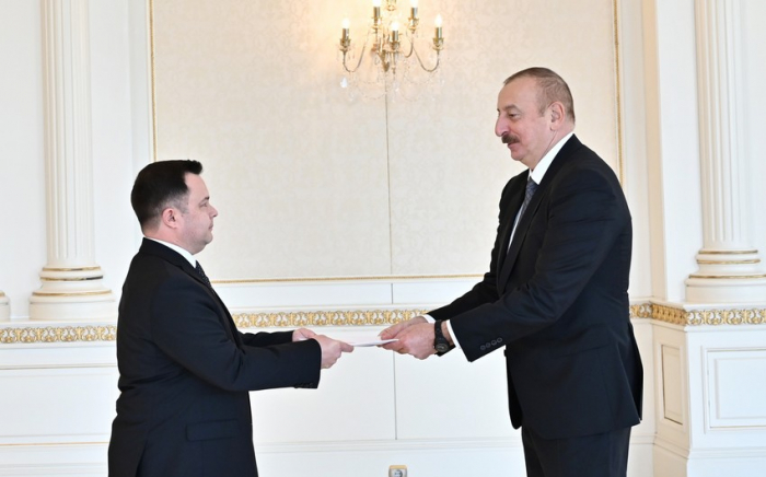  Presidente Ilham Aliyev acepta las credenciales de los nuevos embajadores de Moldavia, Libia y el Vaticano en Azerbaiyán 