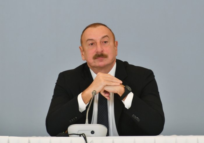       Prezident:    "Fransa sülh danışıqlarında iştirak edə bilməz"   