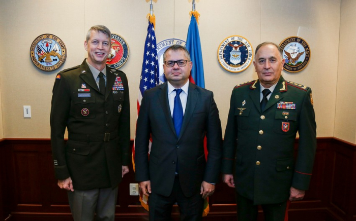   Es wurde über die Sicherheitskooperation zwischen den USA und Aserbaidschan gesprochen  