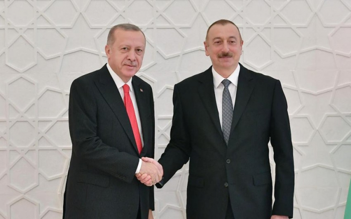   Presidentes de Azerbaiyán y Türkiye mantienen conversación telefónica  