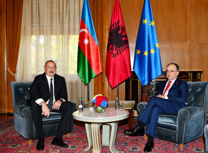  Presidents of Azerbaijan and Albania hold one-on-one meeting 