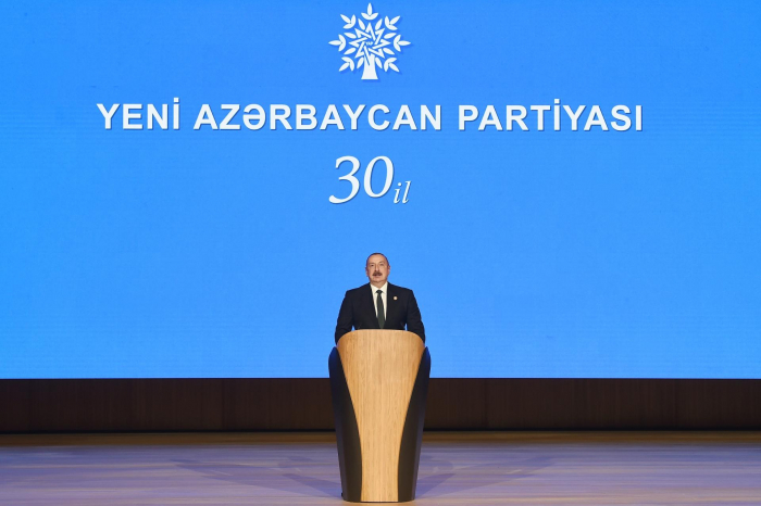  İlham Əliyev YAP-ın 30-cu ildönümündə çıxış edib -  YENİLƏNİB 2  

