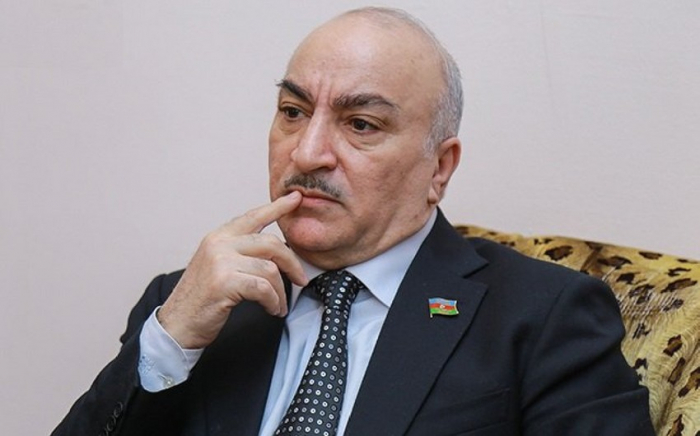 "Hamı ünvanlı sosial yardımdan narazılıq edir" - Tahir Kərimli
"Hamı ünvanlı sosial yardımdan narazılıq edir" - Tahir Kərimli