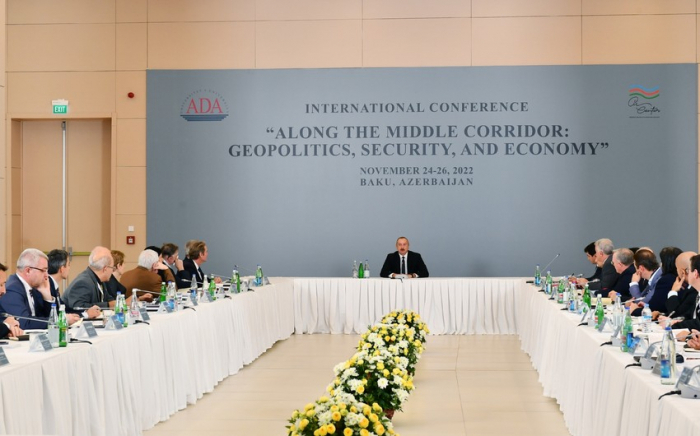  Le président Ilham Aliyev assiste à une conférence internationale à Bakou -  PHOTOS - VIDEO