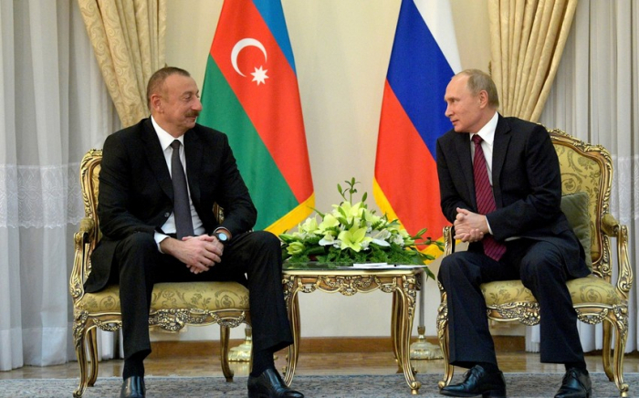   Los líderes de Azerbaiyán y Rusia mantienen conversación telefónica  