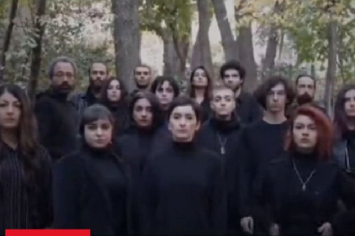    İranda teatr işçiləri hicabdan imtina etdilər -    VİDEO      