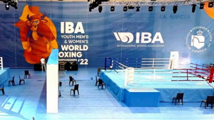 Two young Azerbaijani boxers make successful start to World Championships in Spain