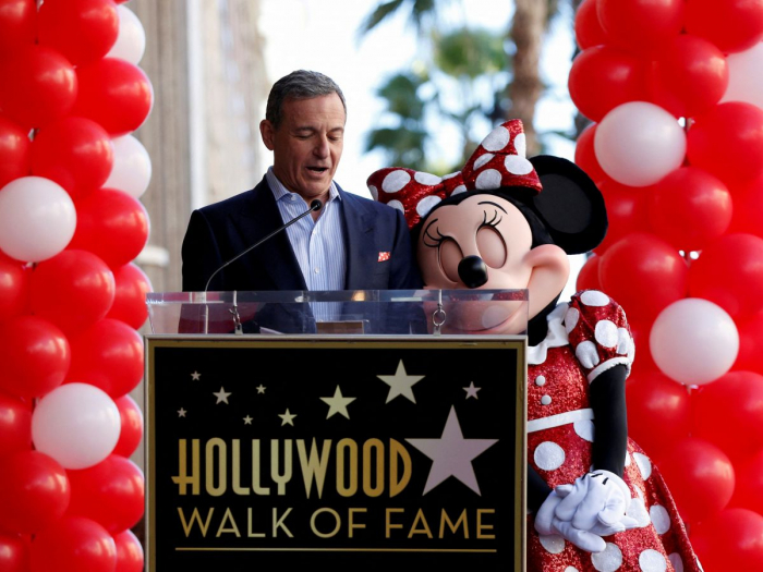 Disney fait revenir son ancien directeur général Bob Iger