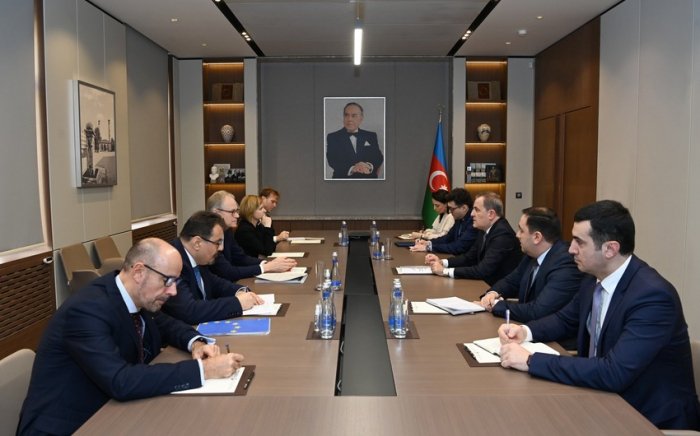   Laçın yolundan hərbi məqsədlər üçün sui-istifadə edilir:    Aİ məlumatlandırıldı       