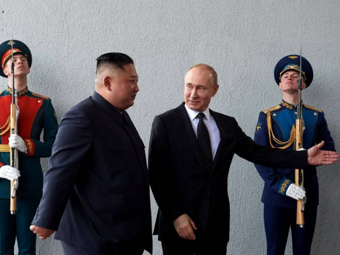 "Pxenyan Moskvaya gizli şəkildə hərbi yardım edir" -    CNN   