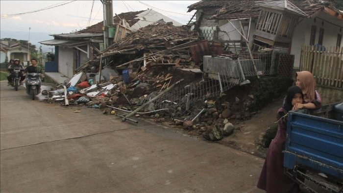 Le bilan des victimes du séisme en Indonésie s’alourdit à 252 morts