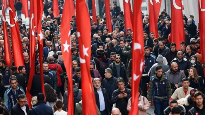   Istanbul holds unity march against Sunday