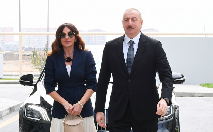   Presidente y su esposa presencian la inauguración del hotel "The Ritz-Carlton Baku"  