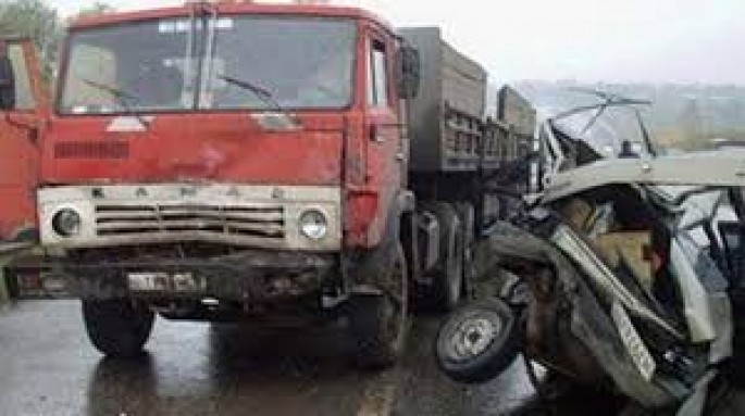 Masallıda minik avtomobil “KamAZ”la toqquşub Masallıda minik avtomobil “KamAZ”la toqquşub