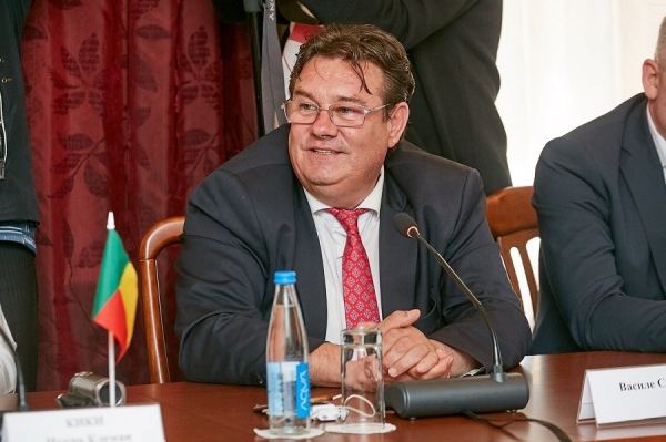 Ambassador talks on Romania